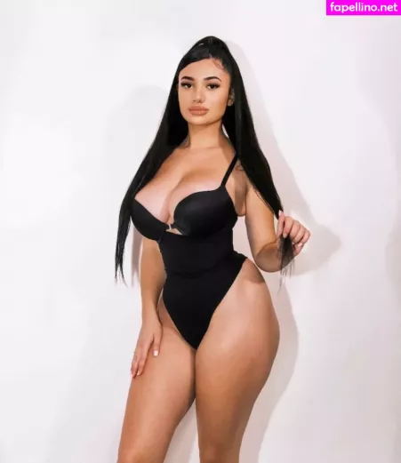Christina April Amaral OnlyFans Thumbnail #R5NpiFuB0F
