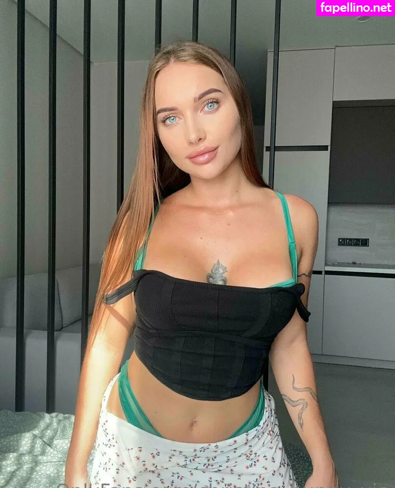 christina_bunny_vip, spicy_girl, xtinaisabel_ Nude Leaked OnlyFans Photo #FuKd9bMHxw