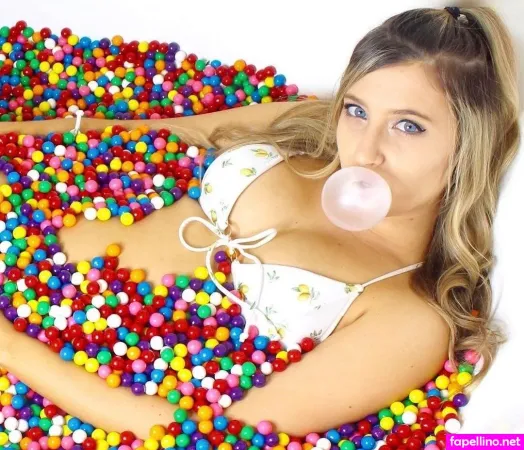 Christina Crockett 1 OnlyFans Thumbnail #1jktiJNfl2