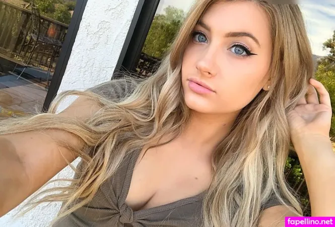 Christina Crockett 1 OnlyFans Thumbnail #xJRRLyQbli