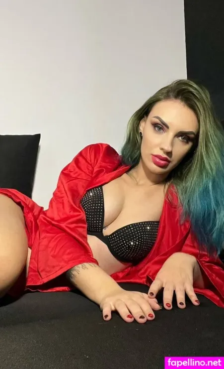 Christina Daniela OnlyFans Thumbnail #q0SXXTESyO