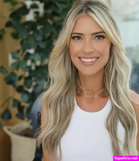 Christina Hall OnlyFans Thumbnail #40XpYDRE7A