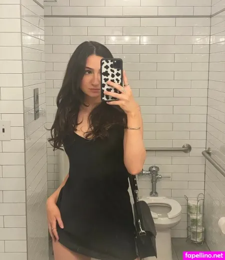 Christina Harris OnlyFans Thumbnail #ZjW88Neihz