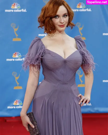 Christina Hendricks OnlyFans Thumbnail #04e5lhLOKe