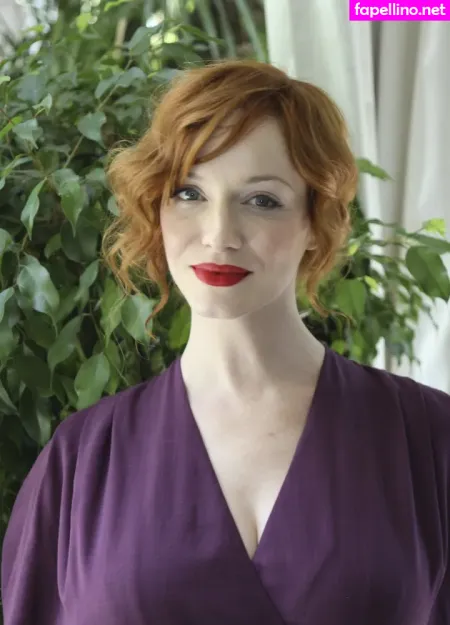 Christina Hendricks OnlyFans Thumbnail #26TxA0Ourp