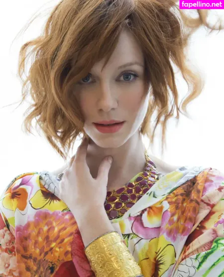 Christina Hendricks OnlyFans Thumbnail #2vI44zzodN
