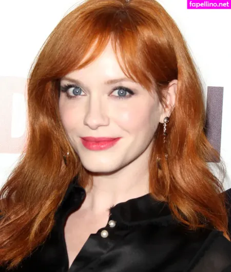 Christina Hendricks OnlyFans Thumbnail #38n3Dqniaa