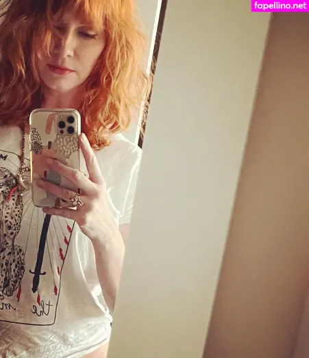 Christina Hendricks OnlyFans Thumbnail #6iEqHpP3s3