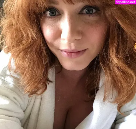 Christina Hendricks OnlyFans Thumbnail #9dNIab7aCW