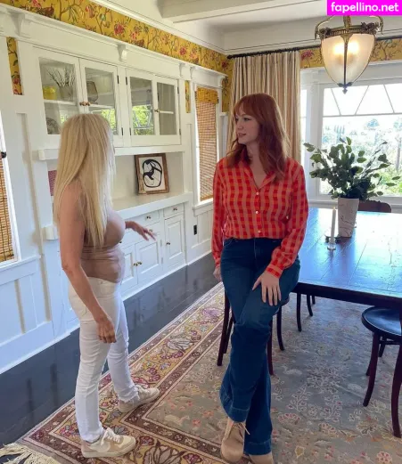 Christina Hendricks OnlyFans Thumbnail #BpCUjvg27S