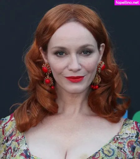 Christina Hendricks OnlyFans Thumbnail #D3A7m6vweN