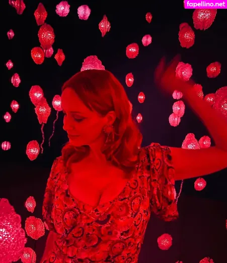 Christina Hendricks OnlyFans Thumbnail #EYpP4ZTUVU