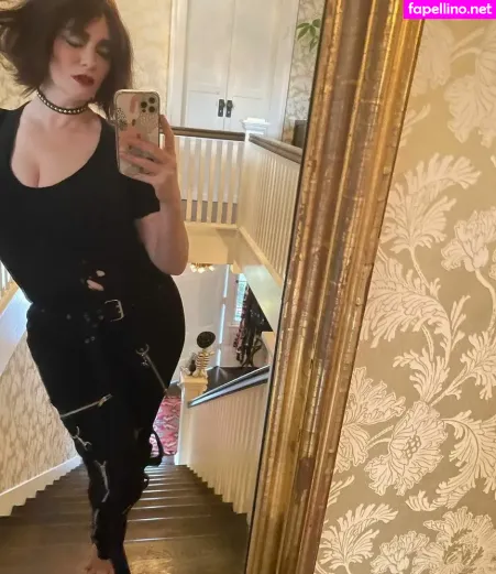 Christina Hendricks OnlyFans Thumbnail #G2jrducV0R