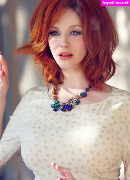 Christina Hendricks OnlyFans Thumbnail #KKh1gpA51W