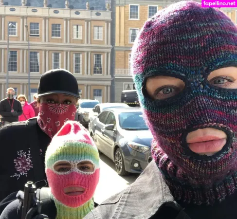 Christina Hendricks OnlyFans Thumbnail #QM7lUn7BBR