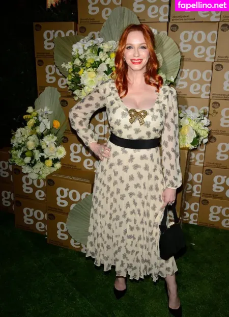 Christina Hendricks OnlyFans Thumbnail #bYw3ea2eMp