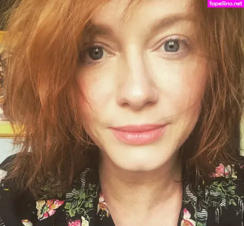 Christina Hendricks OnlyFans Thumbnail #iS8nRjZdCx