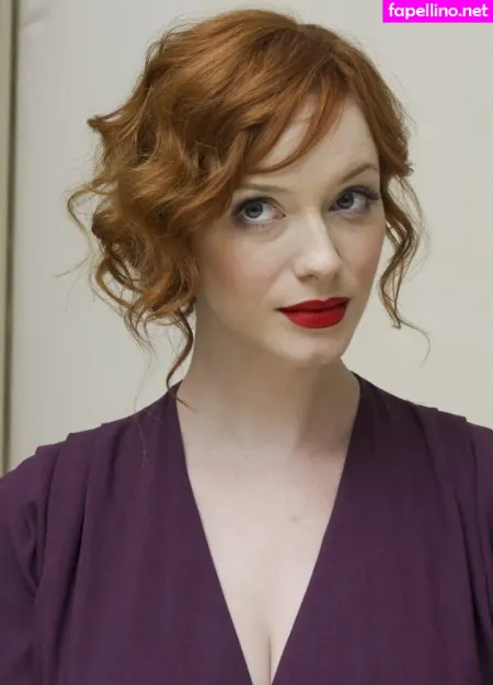 Christina Hendricks OnlyFans Thumbnail #zFtU8MXYW5