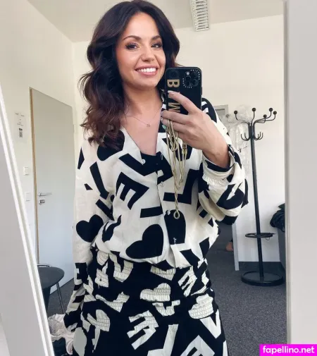 Christina Luft OnlyFans Thumbnail #parVBQbBRv