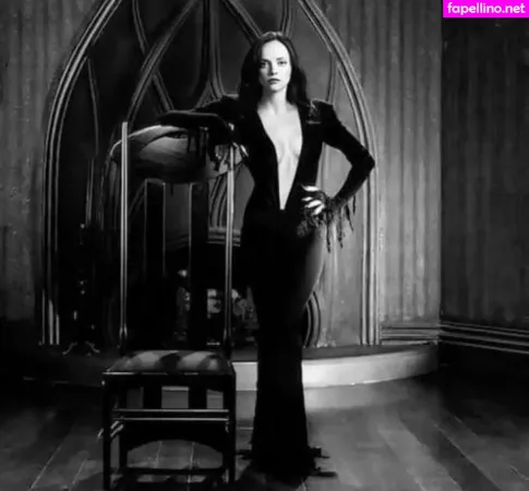 Christina Ricci OnlyFans Thumbnail #dXgVtk8SSL