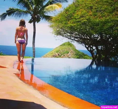 Christina Robinson OnlyFans Thumbnail #rkR3fJa1zT