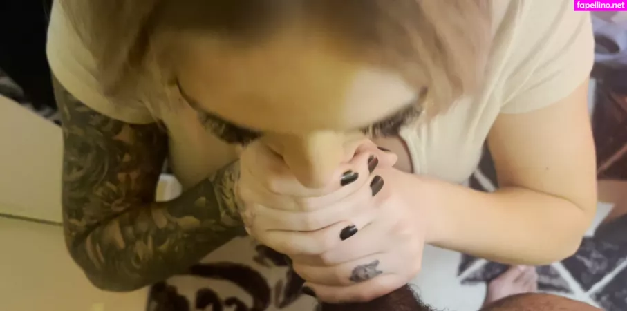 Christina Savoyy OnlyFans Thumbnail #MoR48NbRgS