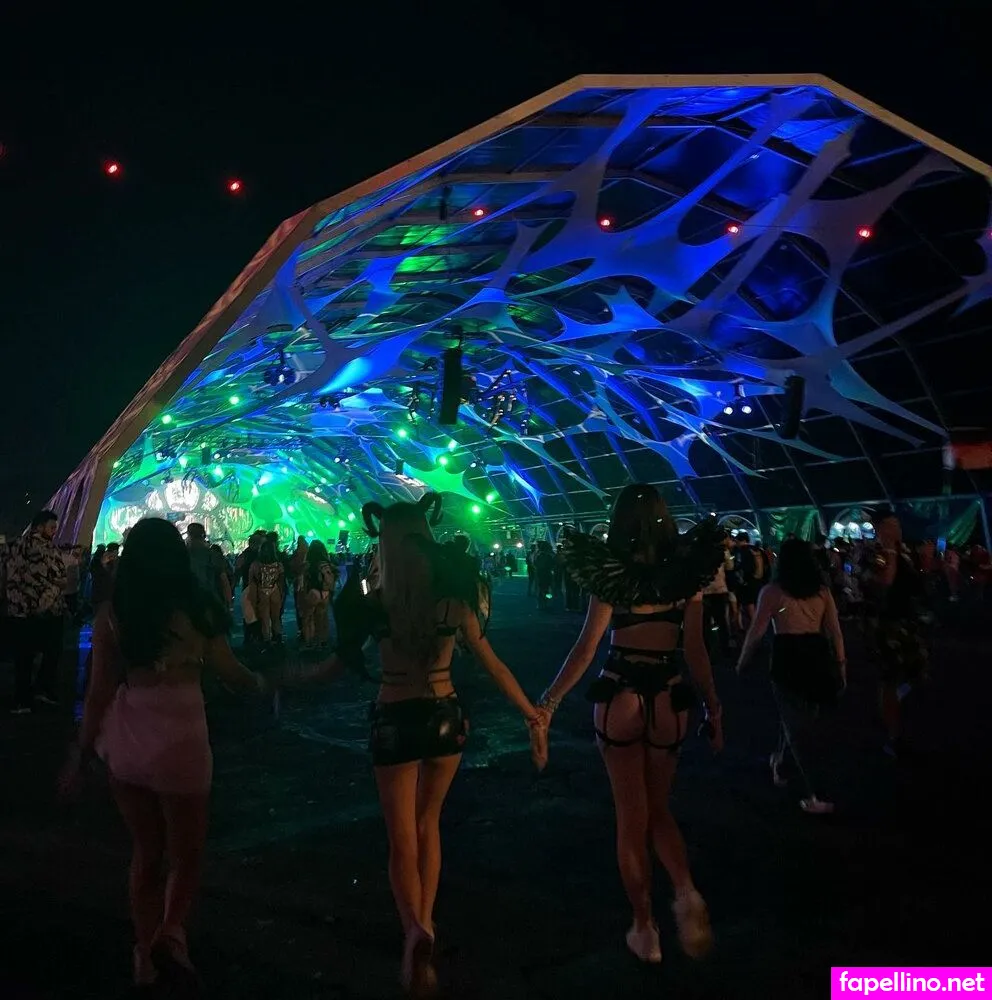 christinaashi, stinasmemories Nude Leaked OnlyFans Photo #HtKNfggOOT