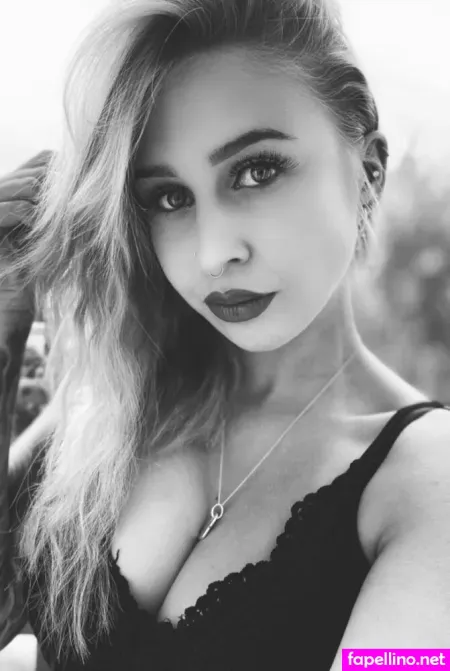 Christina Sigl OnlyFans Thumbnail #Hj6Ht1l8ny