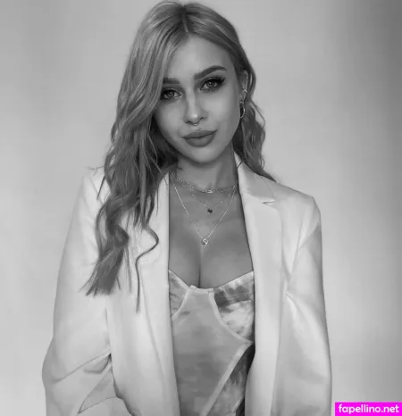 Christina Sigl OnlyFans Thumbnail #xLQkfxoKBm