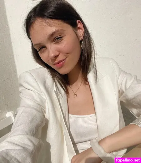 Christina Suenderhauf OnlyFans Thumbnail #SViq2bQL2q