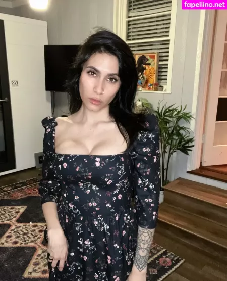Christina Vee Valenzuela OnlyFans Thumbnail #18934IzqCp