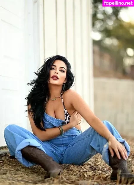 Christinaenaa OnlyFans Thumbnail #GCoBcwkahg