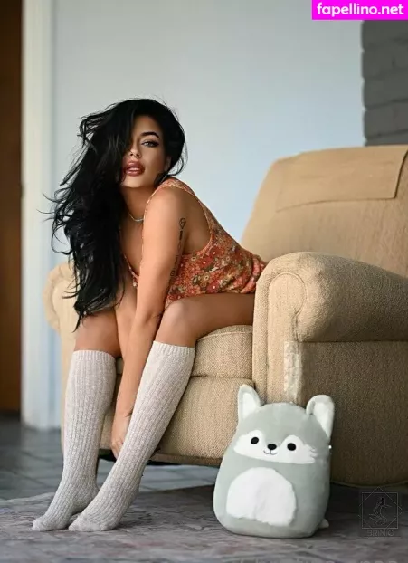 Christinaenaa OnlyFans Thumbnail #q4cUJwGxwV
