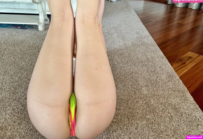 Christinakhalil 1 OnlyFans Thumbnail #ahpsBJnnO0