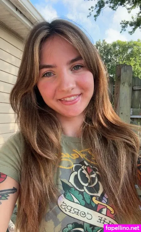 Christinalinn 11 OnlyFans Thumbnail #1v6BBHsaLw