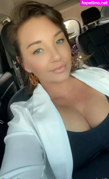 Christinamodel515 OnlyFans Thumbnail #wiz5StvHIE