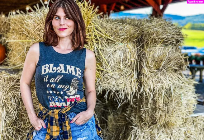 Christinanewtonyc OnlyFans Thumbnail #SB5XVnBYyE