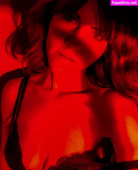 Christinanewtonyc OnlyFans Thumbnail #boPMOmUnpV