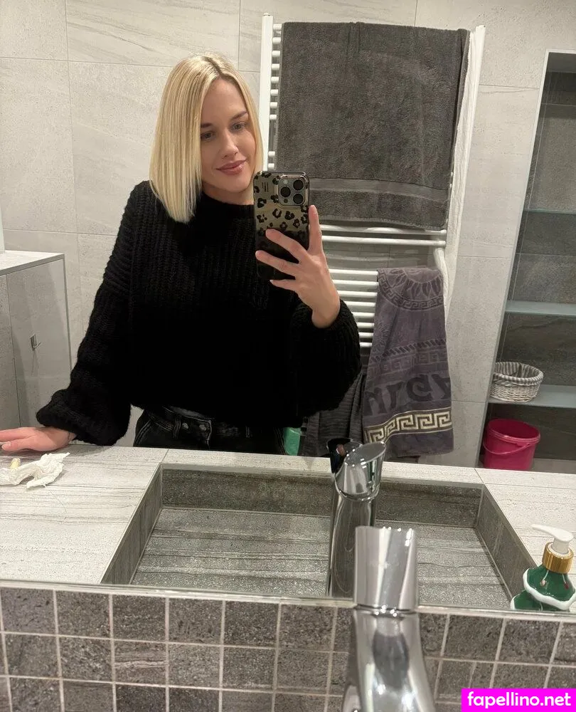 christine.de, christinedecarvalho Nude Leaked OnlyFans Photo #QLDQYBgJfw