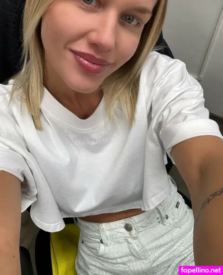 Christine De OnlyFans Thumbnail #rlciajLeZF