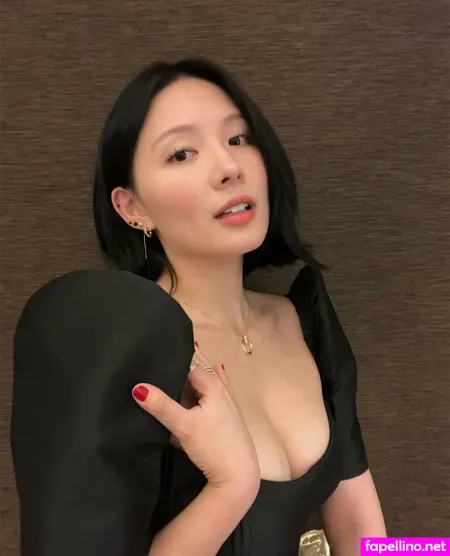 Christine Grace Co OnlyFans Thumbnail #7P6ilKZTBi