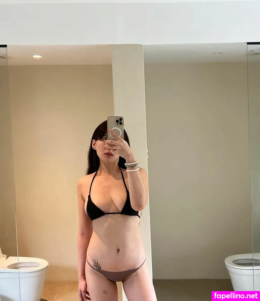 christinexgrace, iamchristineco_ Nude Leaked OnlyFans Photo #Rmr635VK2s