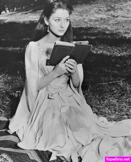 Christine Kaufmann OnlyFans Thumbnail #ht2Ll3tleZ