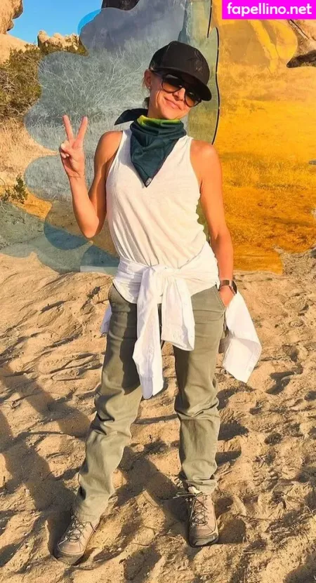 Christine Lakin OnlyFans Thumbnail #mEaweunLEs