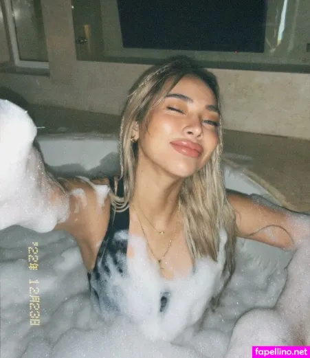 Christine Samson OnlyFans Thumbnail #9b4xU67nMk