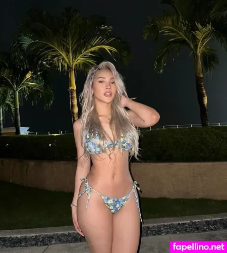 Christine Samson OnlyFans Thumbnail #oaTEVX3tKL