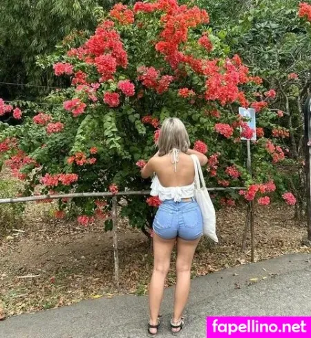 Christine Samson OnlyFans Thumbnail #uusxjeKlvC