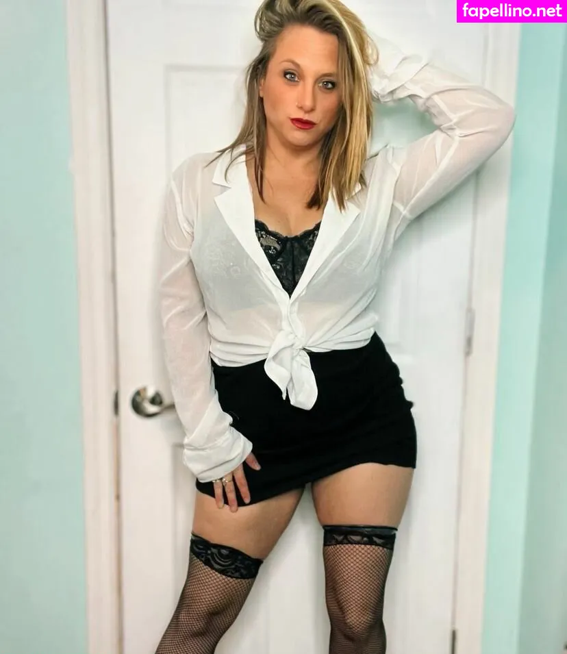 christines.shacky, christinesmoke, https: Nude Leaked OnlyFans Photo #8NG60bVqe2