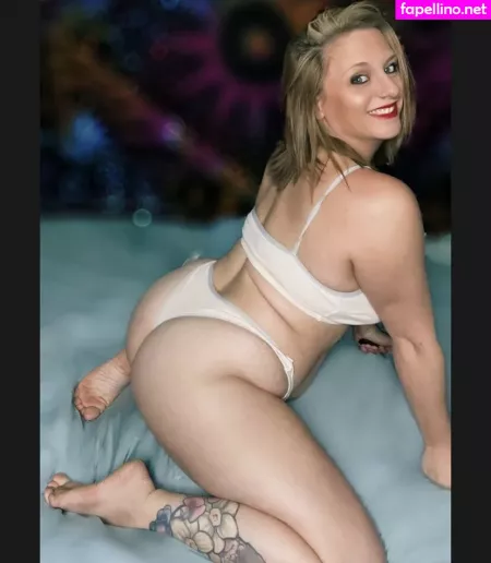 Christine Smoke OnlyFans Thumbnail #s3t02CeGPW