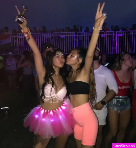 Christine Ye OnlyFans Thumbnail #4HJItIS4j8